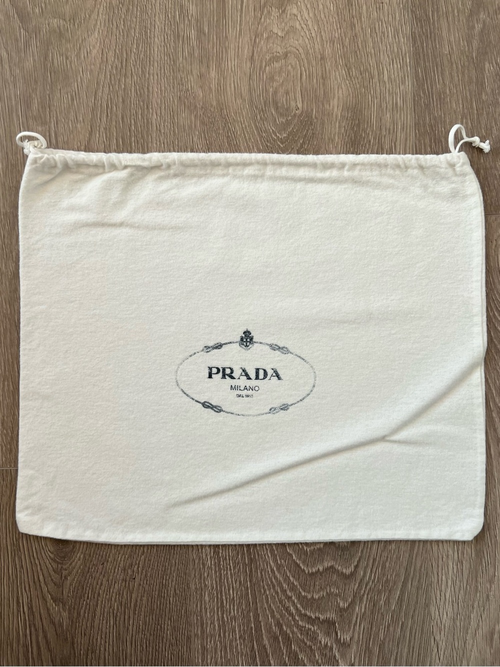 Prada dust bag (C903)